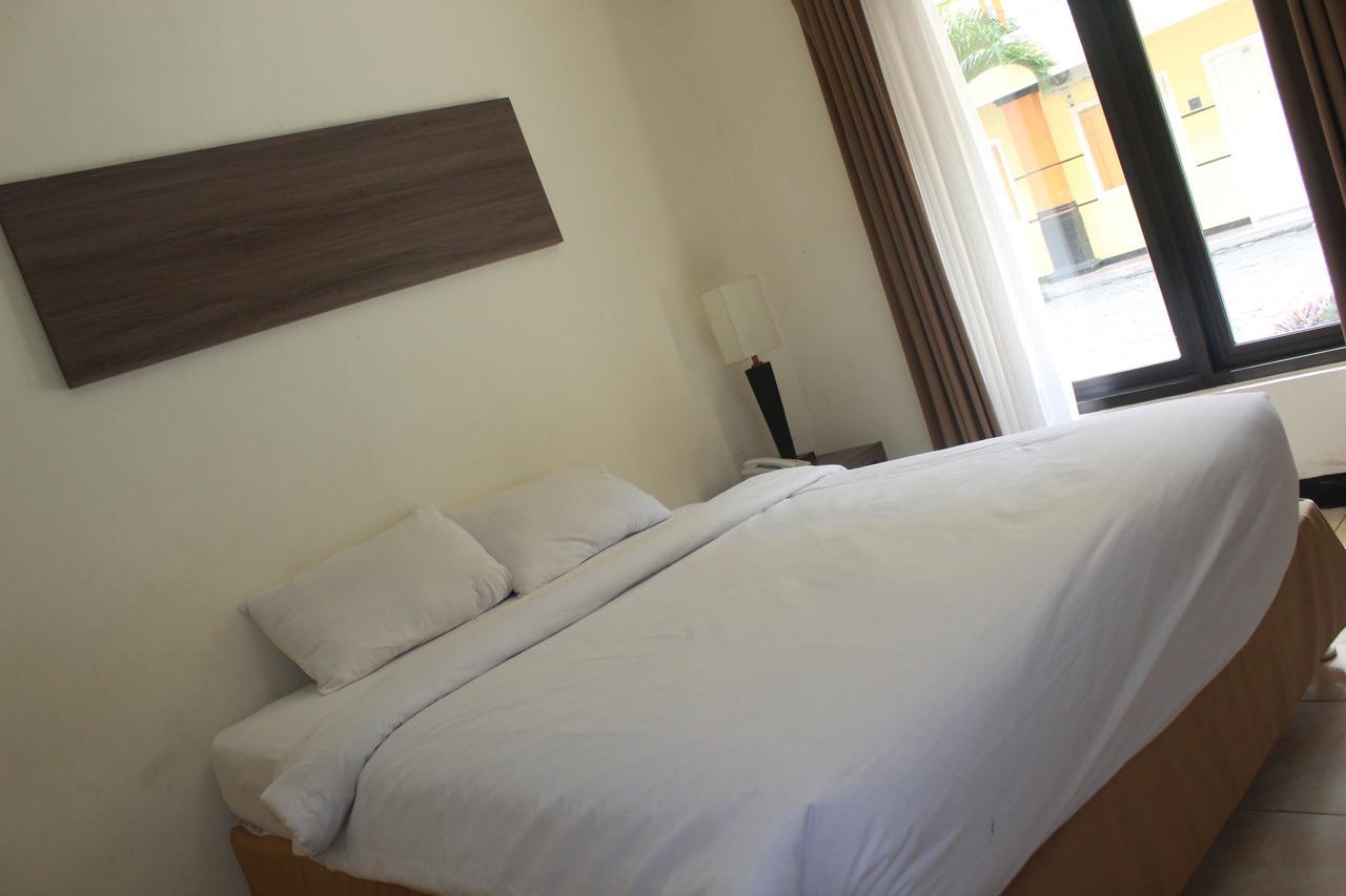 Mega Bintang Sweet Hotel 2 Cepu Ngoại thất bức ảnh