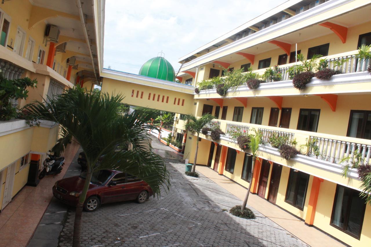 Mega Bintang Sweet Hotel 2 Cepu Ngoại thất bức ảnh